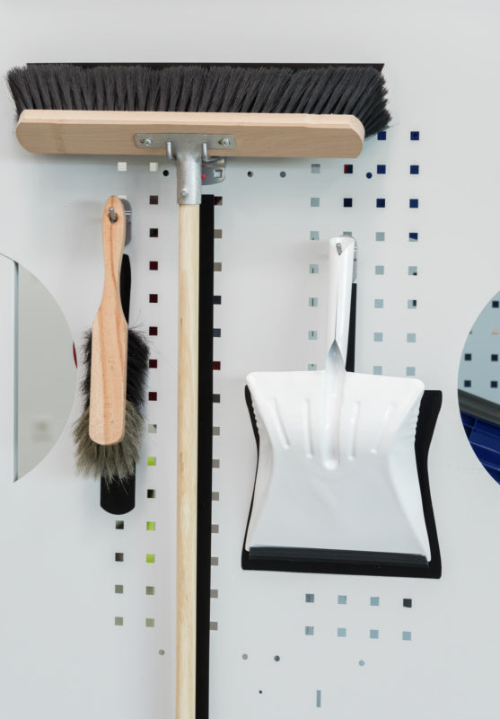 Sada smetáku se stínícími fóliemi pro stěny z děrovaného plechu