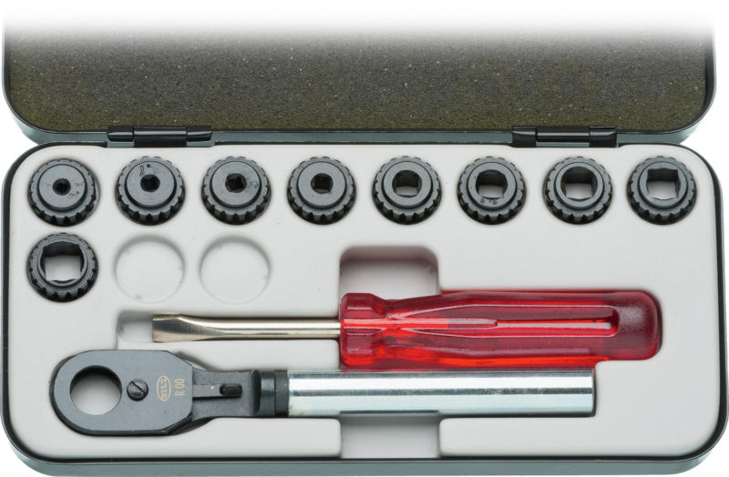 Sada univerzálních ráčnových nástrojů