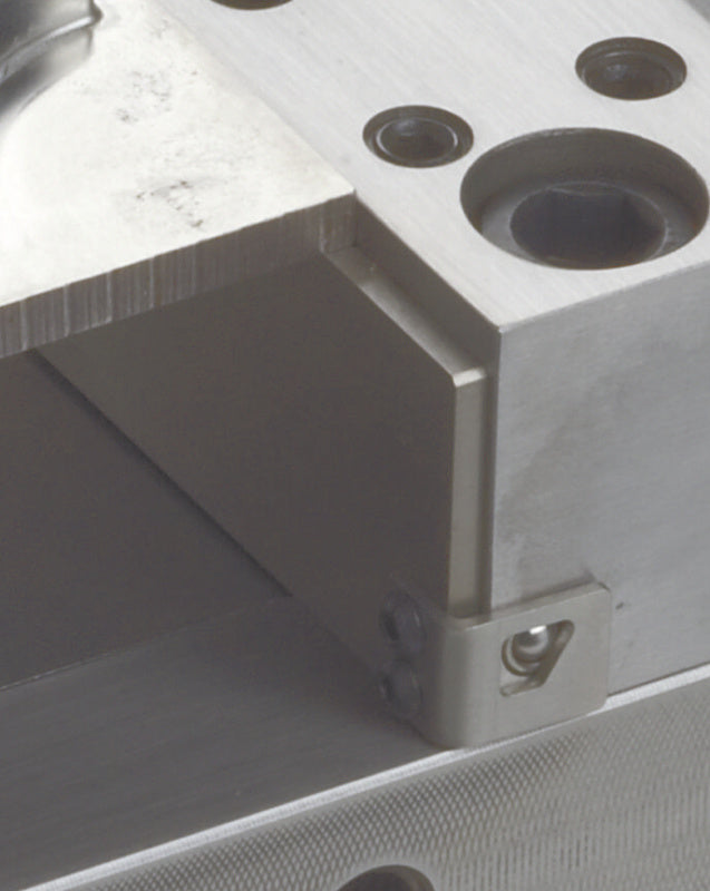 Odstupňované lišty pro připnutí