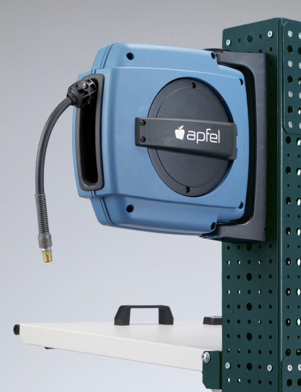 Naviják na hadice s automatickým navíjením