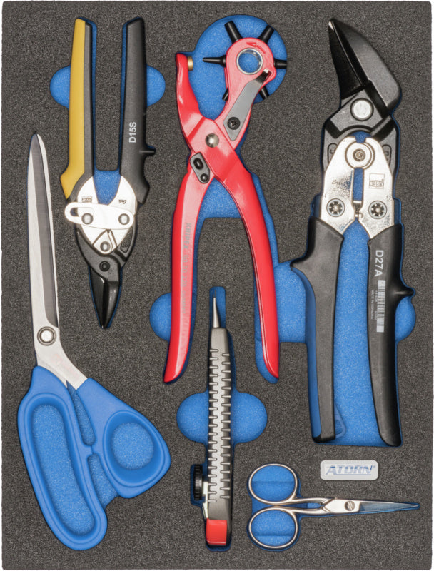 Vložka z tvrdé pěny s nářadím, sada nůžek/kleští/nožů