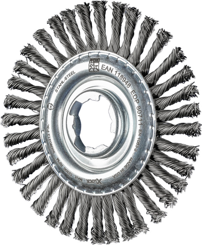 Kartáč na potrubí s uzlovaným drátem