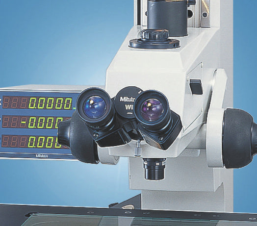 Binokulární s 10× zvětšením