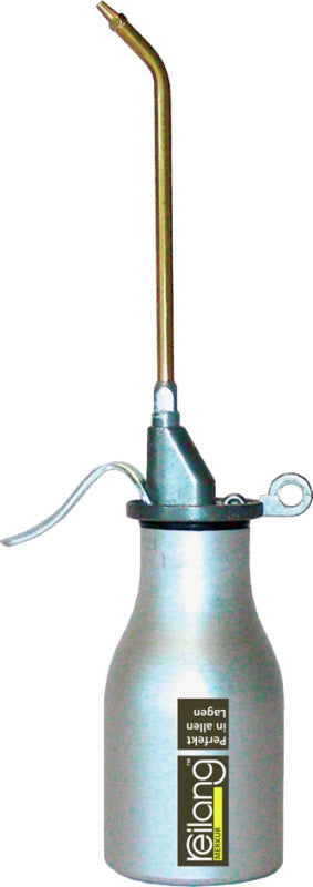 Stříkací olejnička s pákou pumpičky – 0,2 až 0,5 l.