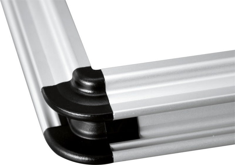 Plastový rohový díl