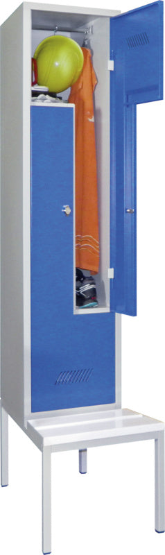 Z šatnové skříňky s lavicovým podstavcem